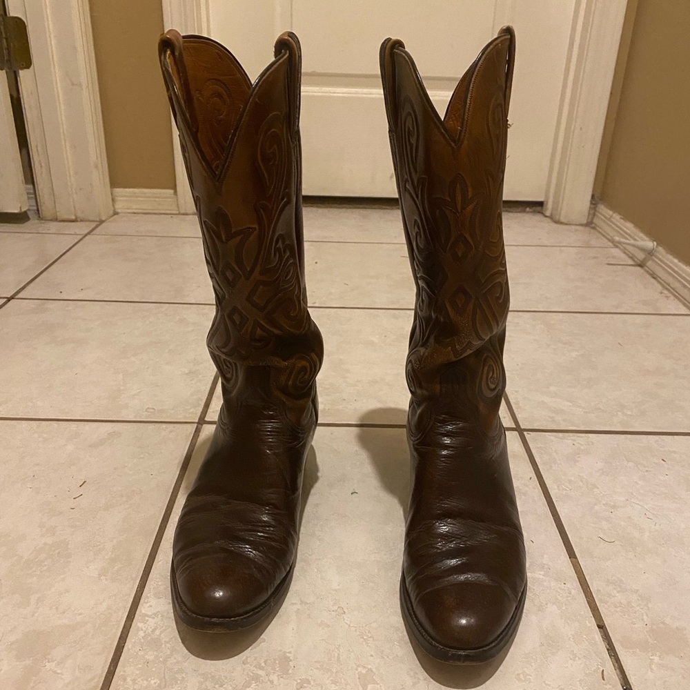 Lucchese Vintage cowboy boots, brown, size 9D